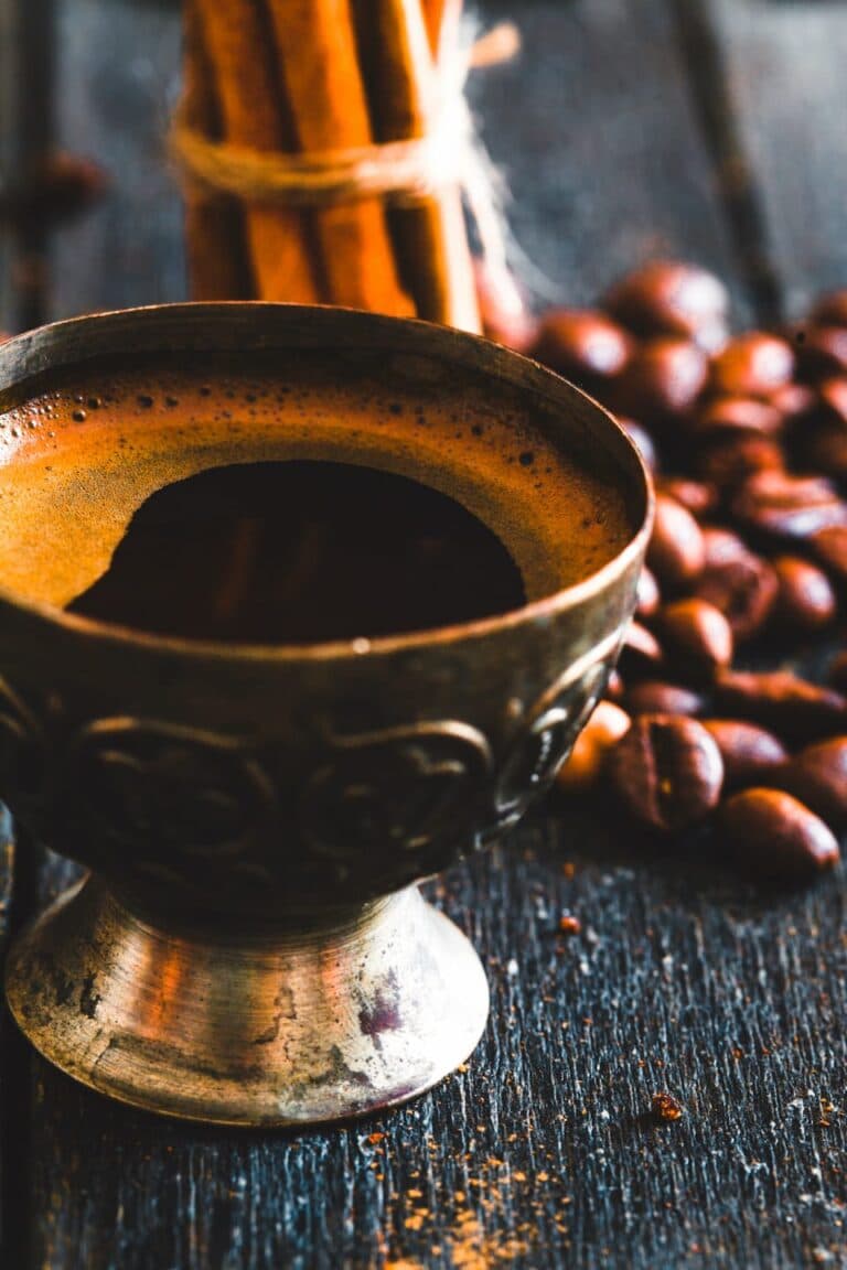 Boabe de cafea verde, înainte de prăjire